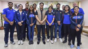 Union Sports Minister Kiren Rijiju in a group photo with members of the Indian shooting team.(PTI) Union Sports Minister Kiren Rijiju in a group photo with members of the Indian shooting team.(PTI)