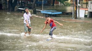 Long dry spells, accompanied with more intense rainfall concentrated over fewer days, are becoming the norm(Santosh Kumar/Hindustan Times) Long dry spells, accompanied with more intense rainfall concentrated over fewer days, are becoming the norm(Santosh Kumar/Hindustan Times)
