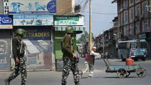 Security forces on Tuesday morning recovered over 15 kgs of gunpowder-like substance from a bus at Jammu Bus stand area.(Representative Image/PTI File Photo) Security forces on Tuesday morning recovered over 15 kgs of gunpowder-like substance from a bus at Jammu Bus stand area.(Representative Image/PTI File Photo)