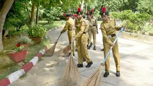 National Cadet Corps participate in Swachh Bharat, Ludhiana, October 4, 2018(HT PHOTO) National Cadet Corps participate in Swachh Bharat, Ludhiana, October 4, 2018(HT PHOTO)
