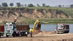 The CBI has been probing illegal mining in Shamli, Hamipur, Saharanpur, Deoria, Fatehpur, Siddharthnagar and Kaushambi districts since 2017 on the orders of the Allahabad high court.(HT PHOTO/Arun Sharma) The CBI has been probing illegal mining in Shamli, Hamipur, Saharanpur, Deoria, Fatehpur, Siddharthnagar and Kaushambi districts since 2017 on the orders of the Allahabad high court.(HT PHOTO/Arun Sharma)