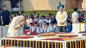 Prime Minister Narendra Modi pays tributes to Mahatma Gandhi on his 150th birth anniversary at Gandhi Memorial, Rajghat, in New Delhi on Wednesday.(Ajay Aggarwal/HT PHOTO) Prime Minister Narendra Modi pays tributes to Mahatma Gandhi on his 150th birth anniversary at Gandhi Memorial, Rajghat, in New Delhi on Wednesday.(Ajay Aggarwal/HT PHOTO)