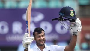 India's Mayank Agarwal celebrates after scoring a maiden century(PTI) India's Mayank Agarwal celebrates after scoring a maiden century(PTI)