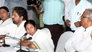Prominent TMC leaders including Saugata Roy are seen taking money in the Narada sting videos.(PTI Photo/File/Representative) Prominent TMC leaders including Saugata Roy are seen taking money in the Narada sting videos.(PTI Photo/File/Representative)