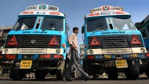 Ashok Leyland’s sales have seen a sharp fall of 55 per cent in September this year, compared to the corresponding period last year. The decline in sales has been continuing for the past three months.(BLOOMBERG.) Ashok Leyland’s sales have seen a sharp fall of 55 per cent in September this year, compared to the corresponding period last year. The decline in sales has been continuing for the past three months.(BLOOMBERG.)