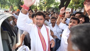 Tanwar had protested outside Congress chief Sonia Gandhi’s house in New Delhi on Wednesday over the distribution of tickets for the Haryana assembly elections. ( Photo Raj K Raj/HT Photo) Tanwar had protested outside Congress chief Sonia Gandhi’s house in New Delhi on Wednesday over the distribution of tickets for the Haryana assembly elections. ( Photo Raj K Raj/HT Photo)