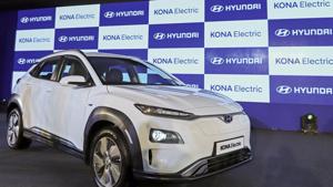 The Hyundai Motor Co. Kone electric compact sports utility vehicle (SUV) stands on display during the vehicle's launch, on Tuesday, July 9, 2019.(Bloomberg File) The Hyundai Motor Co. Kone electric compact sports utility vehicle (SUV) stands on display during the vehicle's launch, on Tuesday, July 9, 2019.(Bloomberg File)