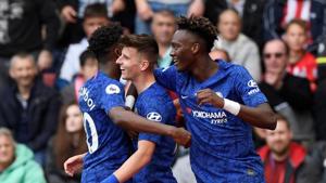 Chelsea's Mason Mount celebrates scoring their second goal with Callum Hudson-Odoi and Tammy Abraham.(Action Images via Reuters) Chelsea's Mason Mount celebrates scoring their second goal with Callum Hudson-Odoi and Tammy Abraham.(Action Images via Reuters)