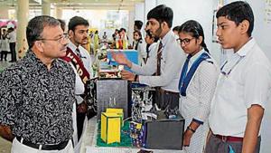 Kundan Vidya Mandir School Ludhiana students showcase their creativity.(HT Photo) Kundan Vidya Mandir School Ludhiana students showcase their creativity.(HT Photo)