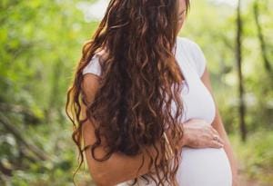 Motherhood is tough because mothers become their own toughest critics and sometimes because they are judged by other moms, says a new study. (Representational Image)(Unsplash) Motherhood is tough because mothers become their own toughest critics and sometimes because they are judged by other moms, says a new study. (Representational Image)(Unsplash)