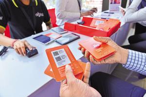 Sunil Dutt, Reliance Jio’s president for devices and mobility, said Jio is not only looking at the mobile phone segment but also working on other connected devices.(Mint) Sunil Dutt, Reliance Jio’s president for devices and mobility, said Jio is not only looking at the mobile phone segment but also working on other connected devices.(Mint)