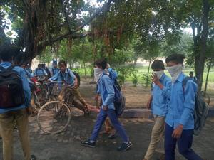 Students wearing masks in the school(HT Photo) Students wearing masks in the school(HT Photo)