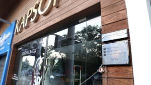 Kapsons showroom sealed by the municipal corporation at Sector 17 in Chandigarh on Thursday.(Sanjeev Sharma/HT) Kapsons showroom sealed by the municipal corporation at Sector 17 in Chandigarh on Thursday.(Sanjeev Sharma/HT)