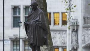 A statue of Mahatma Gandhi, in Parliament Square, London. Britain has decided to mint coin with images of Mahatma Gandhi.(AP File) A statue of Mahatma Gandhi, in Parliament Square, London. Britain has decided to mint coin with images of Mahatma Gandhi.(AP File)