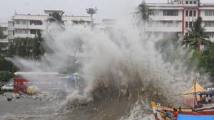 Garbage from Arabian sea thrown out on the road near Badhwar Park during Hightide, in Mumbai.(Bhushan Koyande/HT) Garbage from Arabian sea thrown out on the road near Badhwar Park during Hightide, in Mumbai.(Bhushan Koyande/HT)