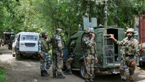 Two militants, including a suspected Pakistan national, shot dead the driver of a Rajasthan truck and assaulted an orchard owner in South Kashmir Shopian. Image used for representational purpose only.(Photo: PTI)