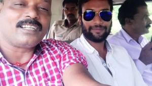Bulu Munda (left), inspector-in-charge of Chandrabhaga Marine Police Station took this selfie with murder accused Radha Mohan Biswal on Monday.(HT PHOTO) Bulu Munda (left), inspector-in-charge of Chandrabhaga Marine Police Station took this selfie with murder accused Radha Mohan Biswal on Monday.(HT PHOTO)