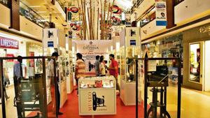 Photographer Aditya Arya organised over a dozen curated pop-up camera museums across Delhi-NCR in malls, clubs, schools, etc.(Photo: Museo Camera/ Sourced by HT) Photographer Aditya Arya organised over a dozen curated pop-up camera museums across Delhi-NCR in malls, clubs, schools, etc.(Photo: Museo Camera/ Sourced by HT)