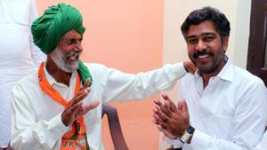 BJP candidate Aditya Devi Lal during his campaign at Masitan village in Dabwali .(Sanjeev Kumar/HT Photo) BJP candidate Aditya Devi Lal during his campaign at Masitan village in Dabwali .(Sanjeev Kumar/HT Photo)