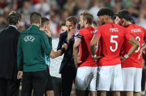 England players and manager Gareth Southgate speak to referee Ivan Bebek.(Reuters) England players and manager Gareth Southgate speak to referee Ivan Bebek.(Reuters)