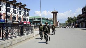 The army knows, through its sources in the Valley, that directions are being sent, but the Military Intelligence directorate has not yet been able to figure out if Pakistan-backed terror organisations have switched to a new system or just changed their frequency, the officials explained.(ANI File Photo) The army knows, through its sources in the Valley, that directions are being sent, but the Military Intelligence directorate has not yet been able to figure out if Pakistan-backed terror organisations have switched to a new system or just changed their frequency, the officials explained.(ANI File Photo)