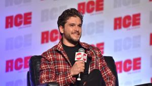 Kit Harington participates during a Q&A panel on day three at the Ace Comic-Con at the Donald E Stephens Convention Center.(Rob Grabowski/Invision/AP) Kit Harington participates during a Q&A panel on day three at the Ace Comic-Con at the Donald E Stephens Convention Center.(Rob Grabowski/Invision/AP)