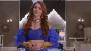 Aamna Sharif plays the new Komolika on Kasautii Zindagii Kay. Aamna Sharif plays the new Komolika on Kasautii Zindagii Kay.