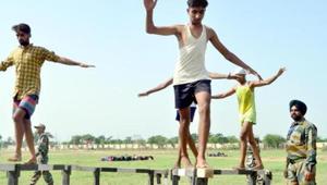 A recruitment drive in Bhubaneswar for 83 posts in the Territorial Army has drawn 4000 aspirants to Odisha’s capital city.(Representative image/HT PHOTO) A recruitment drive in Bhubaneswar for 83 posts in the Territorial Army has drawn 4000 aspirants to Odisha’s capital city.(Representative image/HT PHOTO)