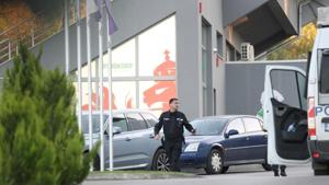 A police officer is seen outside the headquarters of the Bulgarian Football Union.(Reuters) A police officer is seen outside the headquarters of the Bulgarian Football Union.(Reuters)