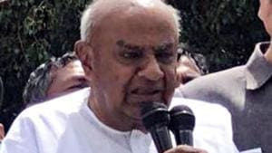 HD Deve Gowda saidJD(S) will field candidates in all the 15 constituencies for the December 5 bypolls.(ANI Photo) HD Deve Gowda saidJD(S) will field candidates in all the 15 constituencies for the December 5 bypolls.(ANI Photo)