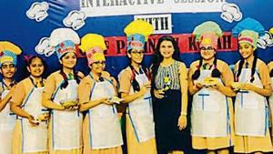 Students of Cambridge School, Kandivli, interact with chef Parinaaz Kolah.(HT) Students of Cambridge School, Kandivli, interact with chef Parinaaz Kolah.(HT)