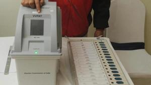 Three of the five seats are witnessing a fierce three-cornered contest in Kerala.(HT PHOTO.) Three of the five seats are witnessing a fierce three-cornered contest in Kerala.(HT PHOTO.)