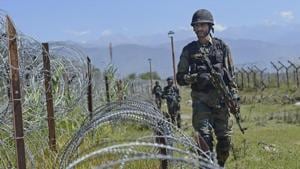 Army sources said the unprovoked ceasefire violation by Pakistan in Tangdhar sector, which was an attempt to push in terrorists into India under covering fire.(Hindustan Times/representative image) Army sources said the unprovoked ceasefire violation by Pakistan in Tangdhar sector, which was an attempt to push in terrorists into India under covering fire.(Hindustan Times/representative image)