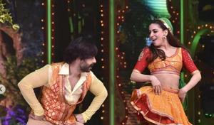 Nach Baliye 9: Shraddha Arya and Alam perform on Pardesiya. Nach Baliye 9: Shraddha Arya and Alam perform on Pardesiya.