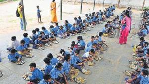 Children have a mid-day meal at a government school in Jaipur.(Himanshu Vyas/HT Photo) Children have a mid-day meal at a government school in Jaipur.(Himanshu Vyas/HT Photo)