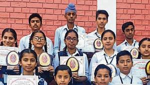 Sharda pupils win medals in science fair.(HT) Sharda pupils win medals in science fair.(HT)