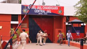 For 967 prisoners, Burail jail has only four medical personnel.(HT PHOTO) For 967 prisoners, Burail jail has only four medical personnel.(HT PHOTO)