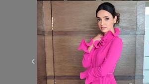 Sanaya Irani has revealed that she is afraid of wearing sleeveless dresses as her arms are too thin. Sanaya Irani has revealed that she is afraid of wearing sleeveless dresses as her arms are too thin.