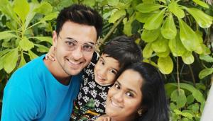 Aayush Sharma with wife Arpita Khan and son Ahil. Aayush Sharma with wife Arpita Khan and son Ahil.