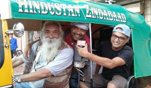 Gangadharan Menon, Aslam Saiyad and Gopal MS take in the sights at one of their recent Hallu Hallu excursions.(HT PHOTO) Gangadharan Menon, Aslam Saiyad and Gopal MS take in the sights at one of their recent Hallu Hallu excursions.(HT PHOTO)