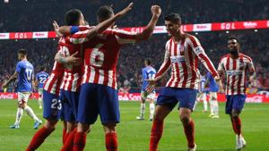 Atletico Madrid's Alvaro Morata celebrates scoring their second goal with team mates.(REUTERS) Atletico Madrid's Alvaro Morata celebrates scoring their second goal with team mates.(REUTERS)