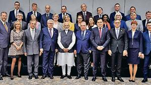 PM Narendra Modi with members of the European Parliament in New Delhi on Monday.(Reuters) PM Narendra Modi with members of the European Parliament in New Delhi on Monday.(Reuters)