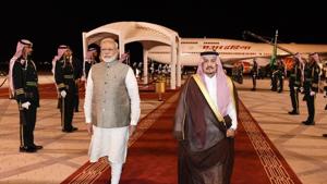 Prime Minister Narendra Modi arrived in Riyadh on Tuesday morning.(Narendra Modi/twitter) Prime Minister Narendra Modi arrived in Riyadh on Tuesday morning.(Narendra Modi/twitter)