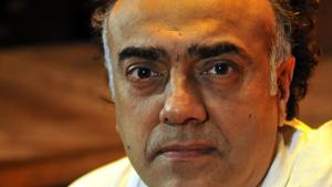 Rajit Kapur recently performed another play, A Few Good Men, in the city, and was delighted at its fantastic response.(Abhinav Saha/Hindustan Times) Rajit Kapur recently performed another play, A Few Good Men, in the city, and was delighted at its fantastic response.(Abhinav Saha/Hindustan Times)