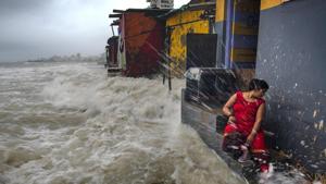 The study states that coastal flooding could impact 300 million people globally by 2050 and the high tide lines could permanently rise above land occupied by some 150 million people, mostly in Asia(Satish Bate/HT Photo) The study states that coastal flooding could impact 300 million people globally by 2050 and the high tide lines could permanently rise above land occupied by some 150 million people, mostly in Asia(Satish Bate/HT Photo)