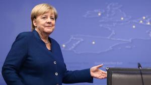 Angela Merkel, Germany's chancellor, arrives for a news conference at a European Union (EU) leaders summit in Brussels.(Bloomberg) Angela Merkel, Germany's chancellor, arrives for a news conference at a European Union (EU) leaders summit in Brussels.(Bloomberg)