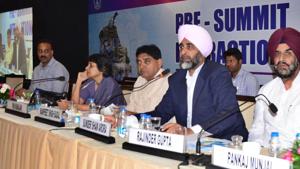 Finance minister Manpreet Singh Badal (2nd from right) and minister of industries and commerce Sunder Sham Arora (centre) during an interaction in Ludhiana on Thursday.(Gurpreet Singh/HT) Finance minister Manpreet Singh Badal (2nd from right) and minister of industries and commerce Sunder Sham Arora (centre) during an interaction in Ludhiana on Thursday.(Gurpreet Singh/HT)