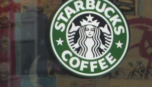 Starbucks Corp. says new beverages and more efficient stores are drawing in more U.S. and Chinese customers(BLOOMBERG NEWS) Starbucks Corp. says new beverages and more efficient stores are drawing in more U.S. and Chinese customers(BLOOMBERG NEWS)