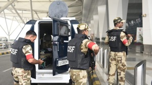 Heavy security deployment at Terminal 3 of IGI airport in New Delhi after CISF found a bag with explosives , November 1, 2019.(Vipin Kumar / HT Photo) Heavy security deployment at Terminal 3 of IGI airport in New Delhi after CISF found a bag with explosives , November 1, 2019.(Vipin Kumar / HT Photo)