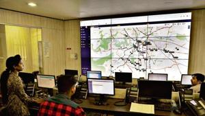 PMPML’s central control centre at Swargate.(Raut/HT PHOTO) PMPML’s central control centre at Swargate.(Raut/HT PHOTO)